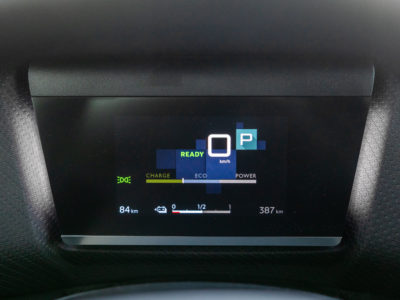 Nowy Citroen C4 ma za mały wyświetlacz. Tak, dobrze przeczytaliście