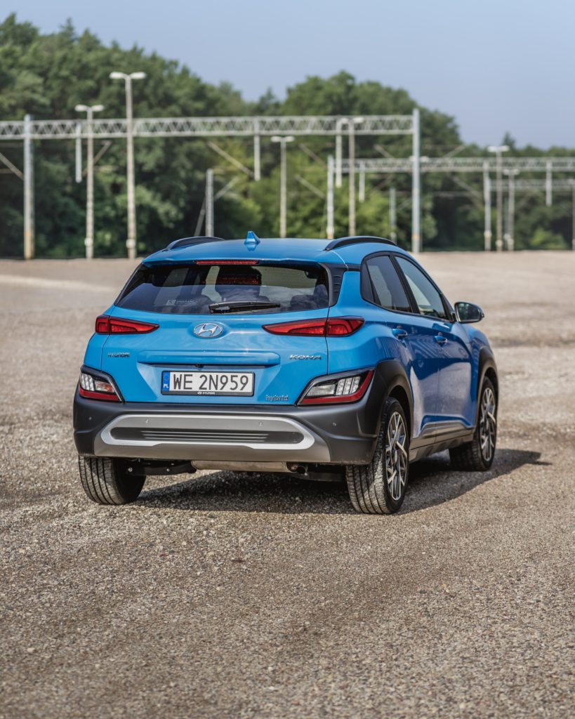 hyundai kona hybrid 2021 cena 