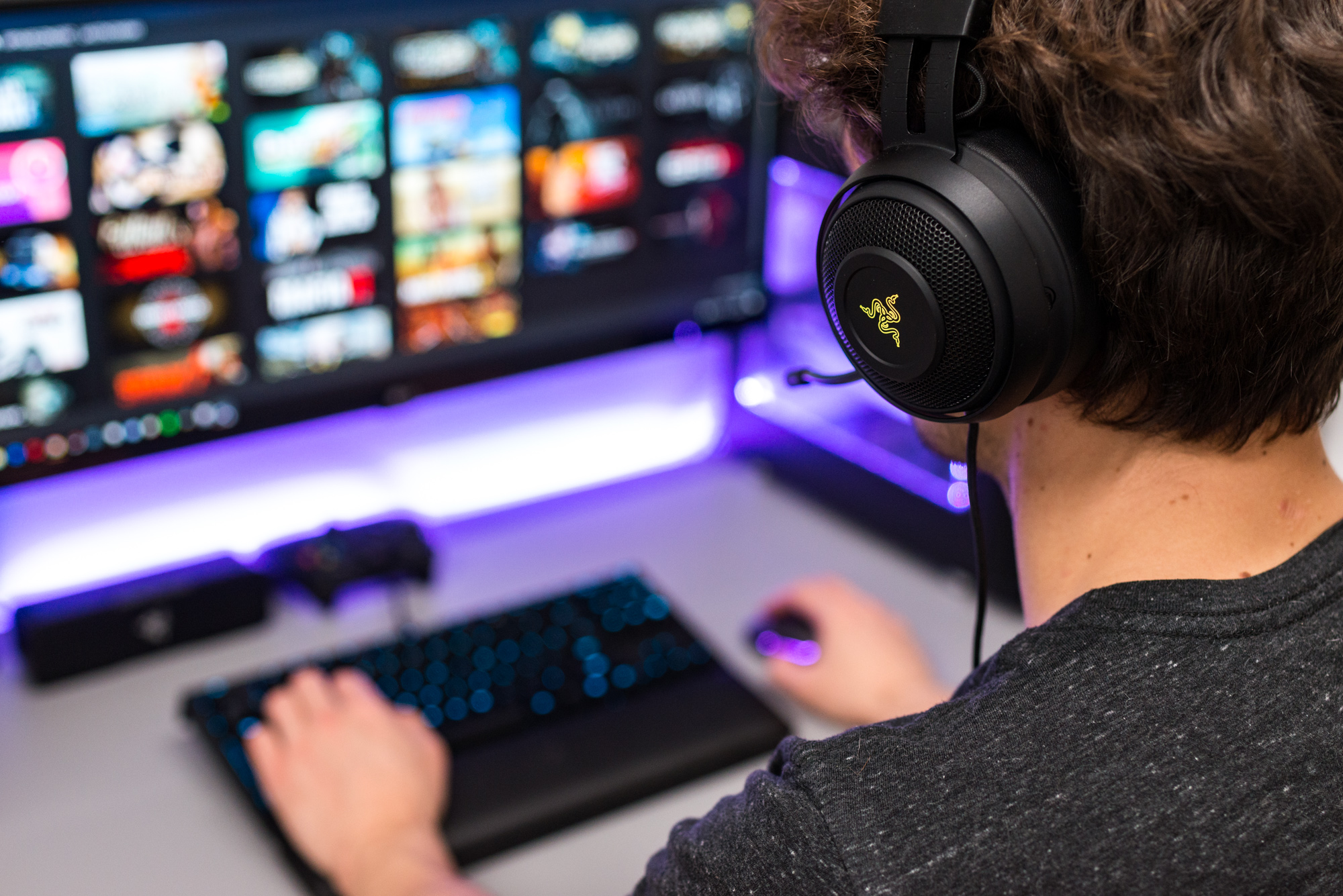Dzięki Razer Chroma HDK zamieniłem swoje biurko w pokaz świateł