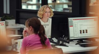 czarne lustro netflix dwie wersje